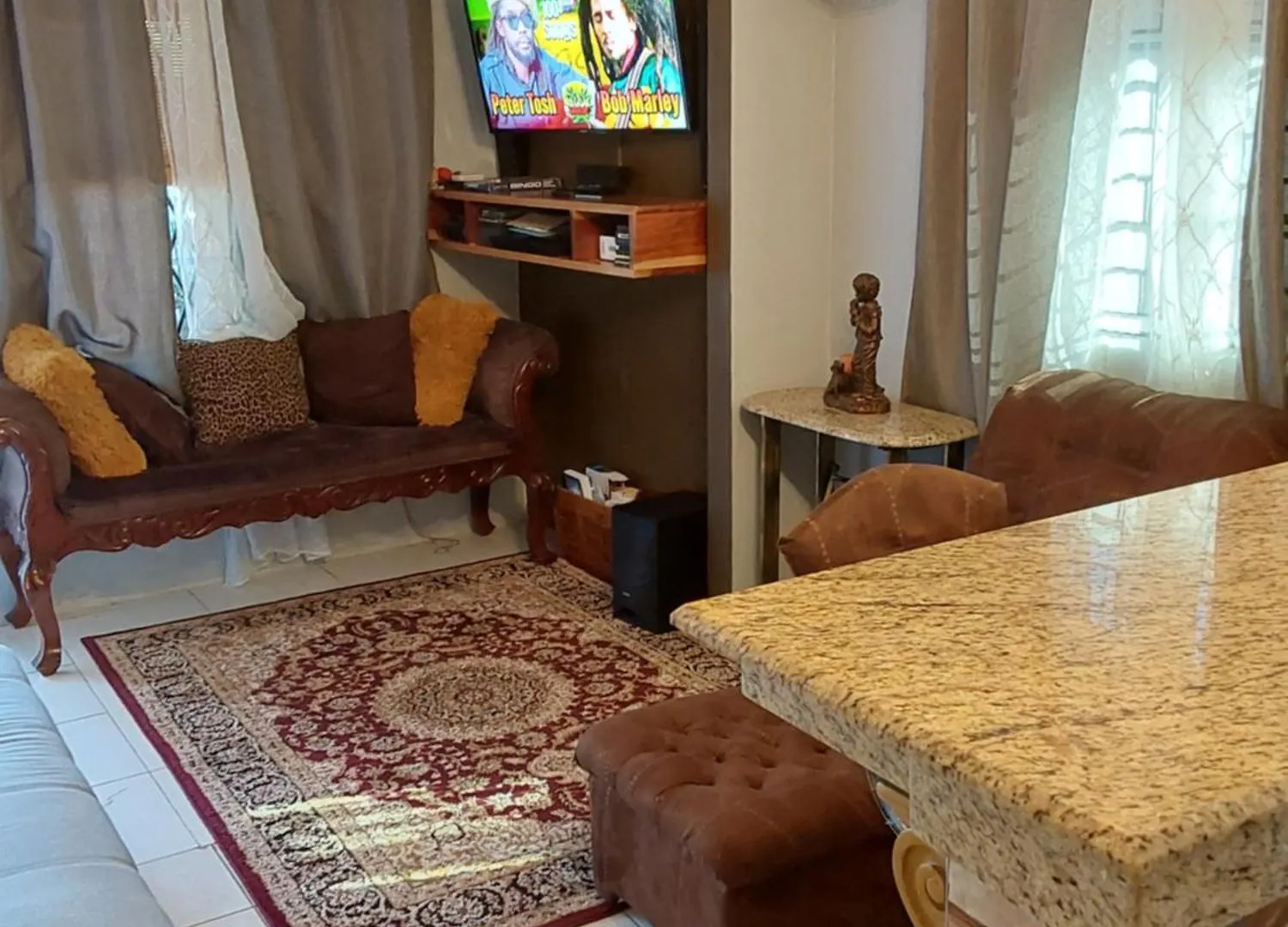 Zipcode Hideaway Guesthouse Portmore